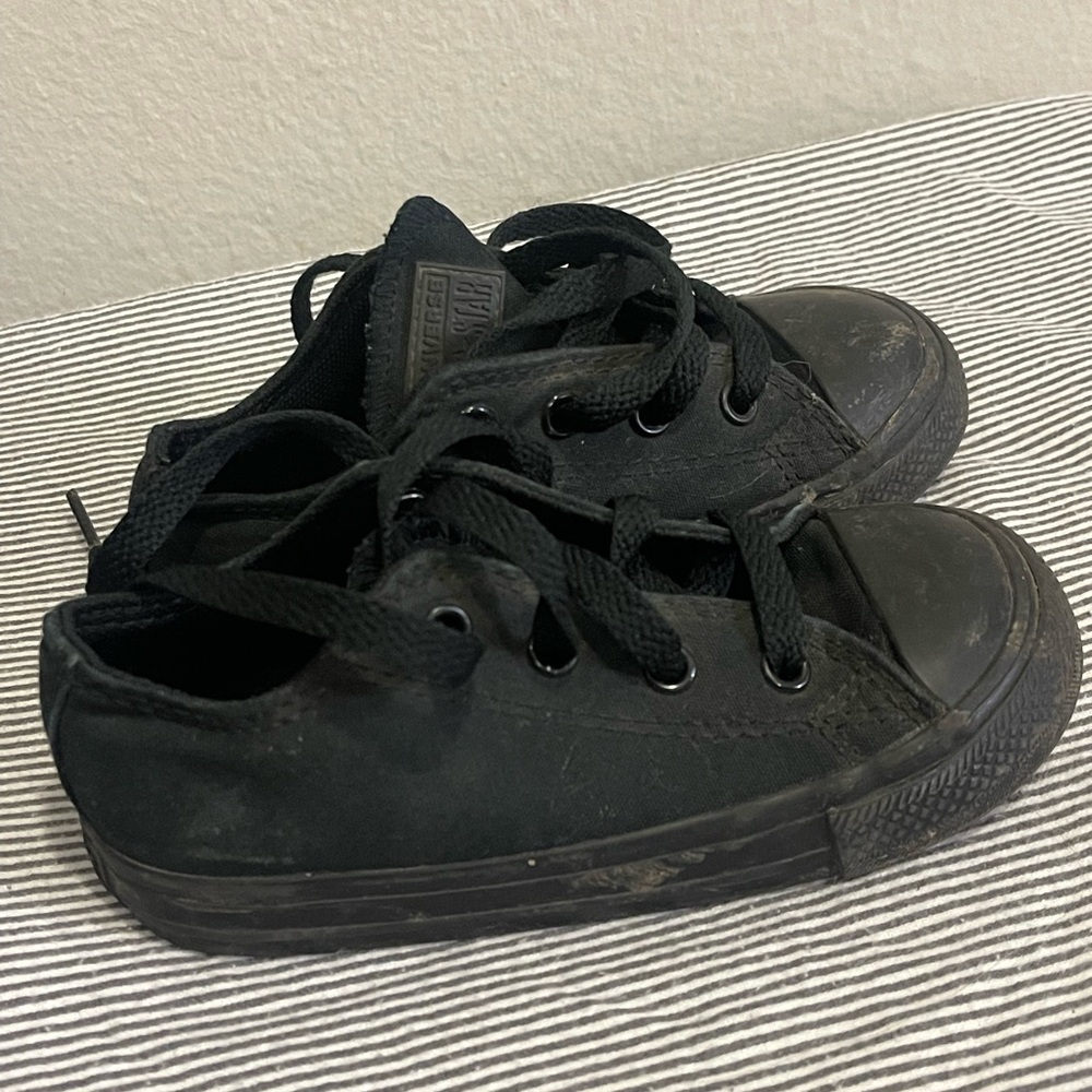 Toddler black converse converse